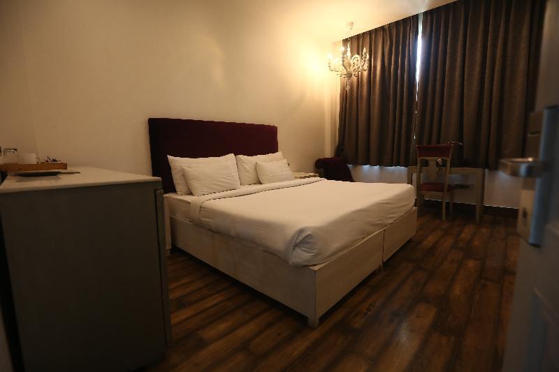 Satvik By Chhabra Hotel Nuova Delhi Esterno foto